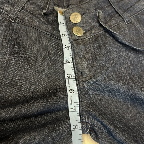 NWT Palacio Jeans Colombia Design dark blue flare bottom jeans size 1 - Picture 10 of 13